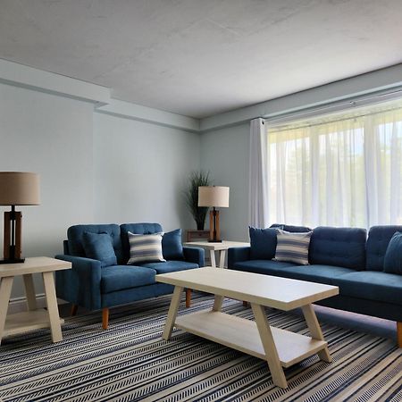Oasis By The Bay Vacation Suites Wasaga Beach Extérieur photo