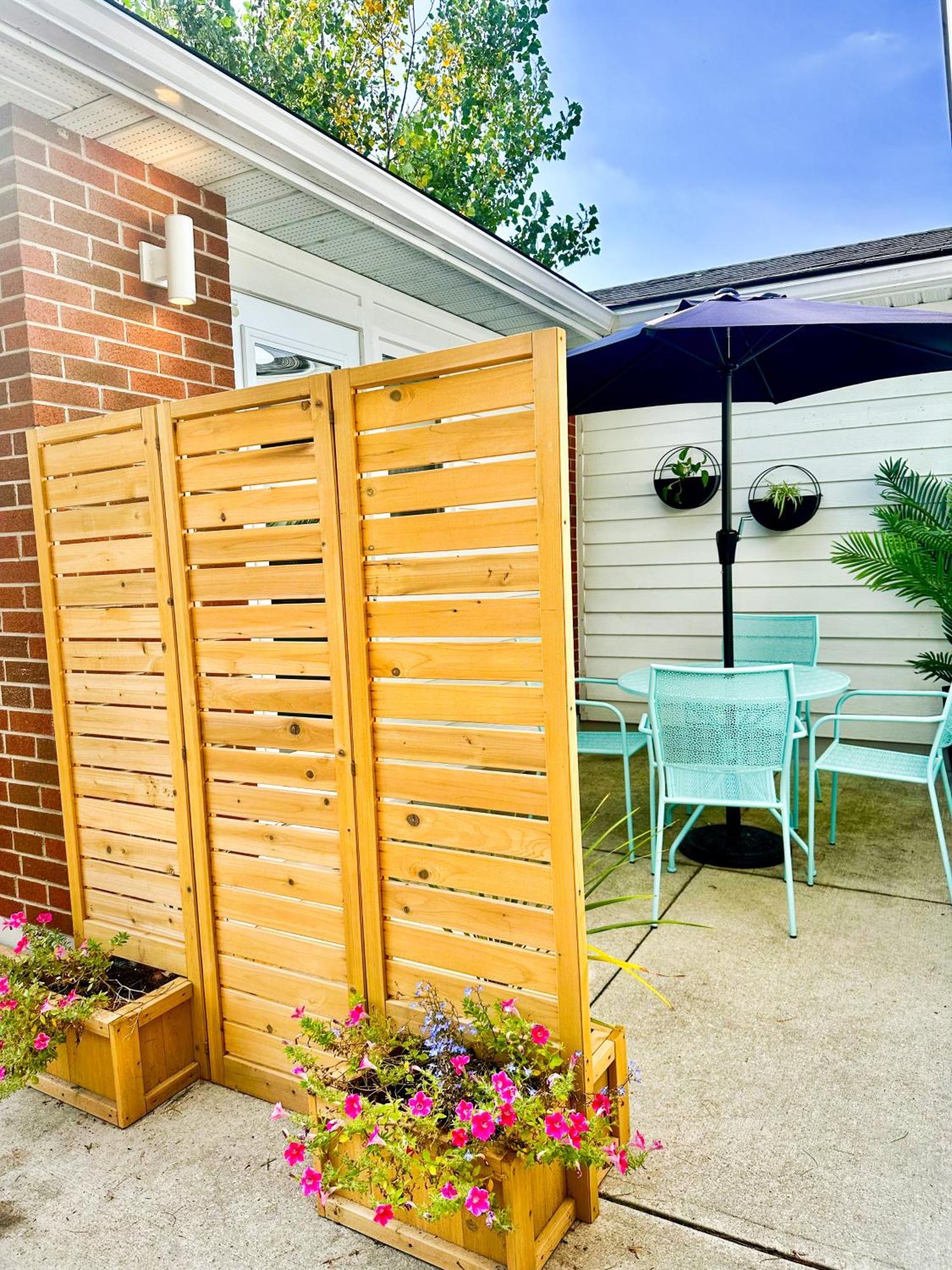 Oasis By The Bay Vacation Suites Wasaga Beach Extérieur photo
