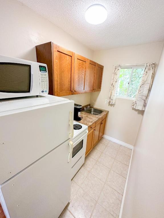 Oasis By The Bay Vacation Suites Wasaga Beach Extérieur photo